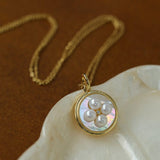 Round White Shell and Pearl Pendant Necklace - floysun