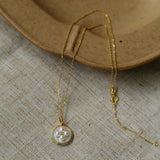 Round White Shell and Pearl Pendant Necklace - floysun