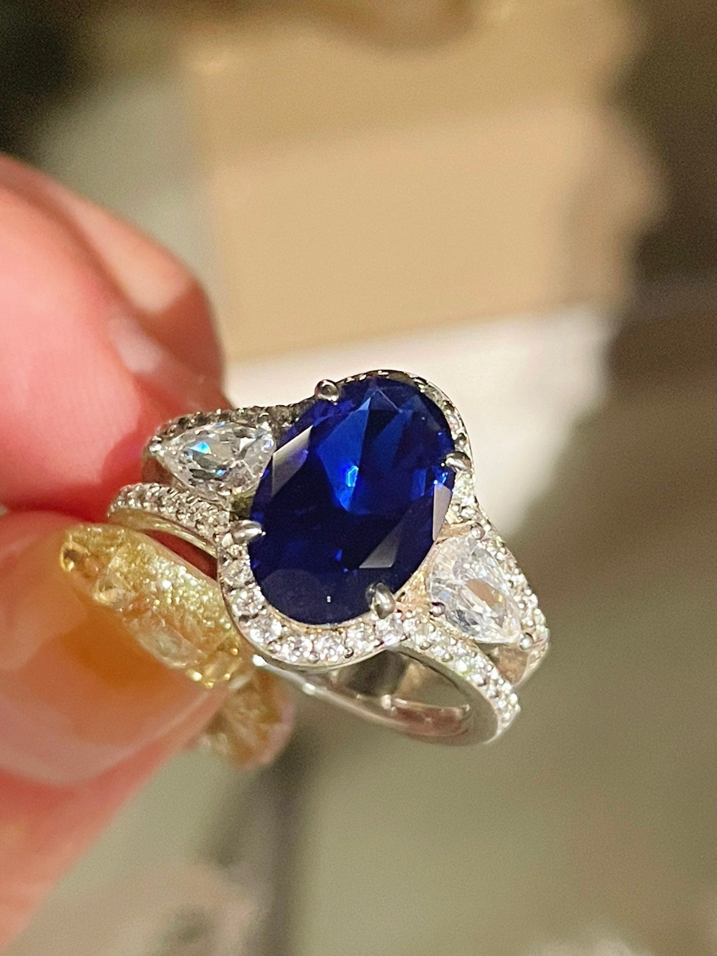 Royal Blue Sapphire Cabochon Diamond Ring - floysun