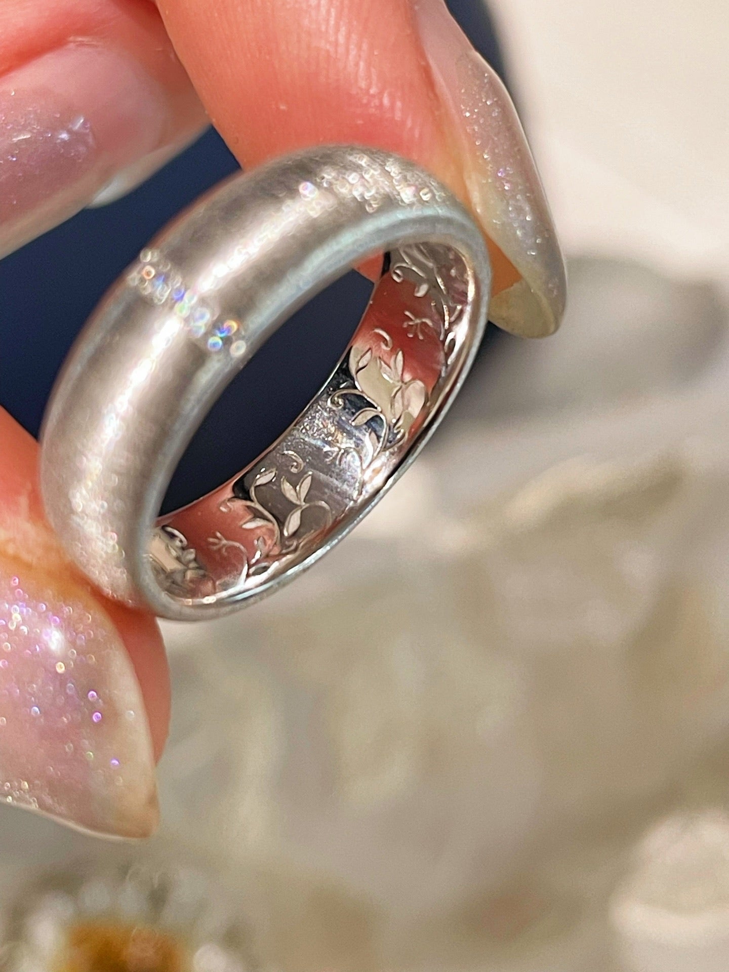 Silken Matte Wide Band Silver Ring - floysun