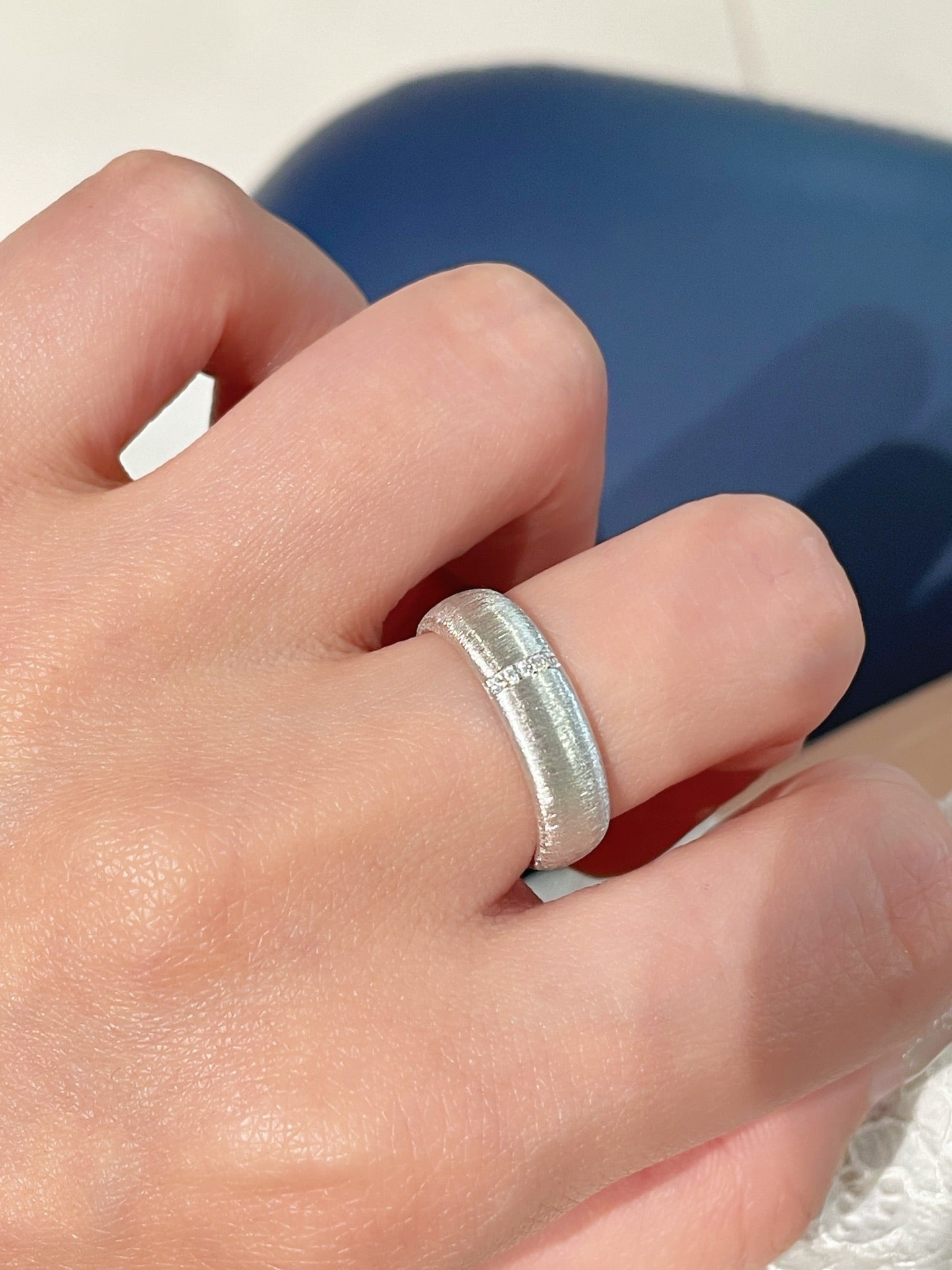 Silken Matte Wide Band Silver Ring - floysun
