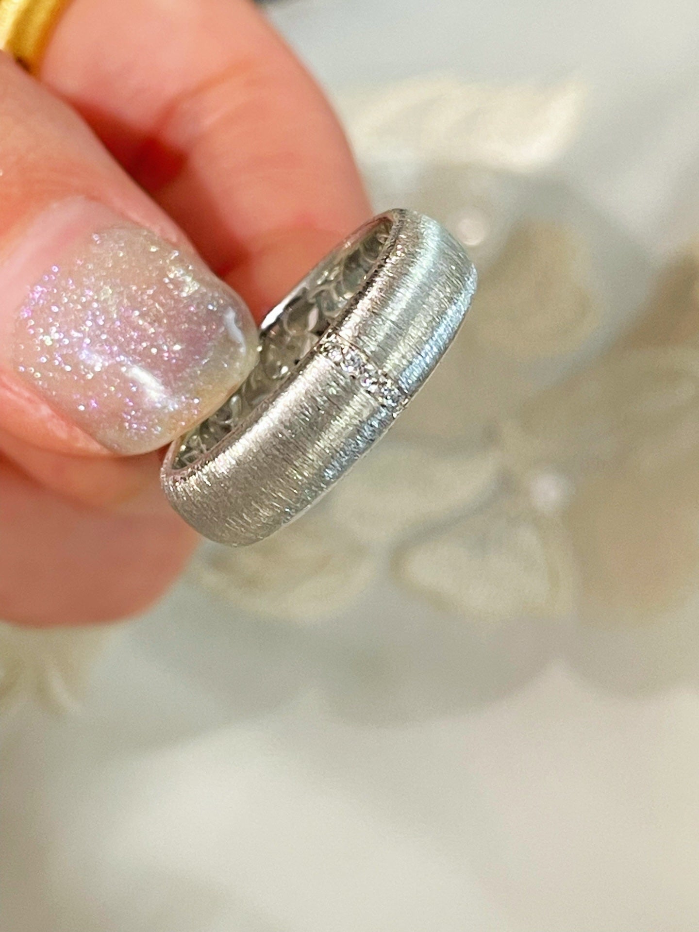 Silken Matte Wide Band Silver Ring - floysun