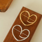 Simple Personality Line Heart Shaped Brooch - floysun