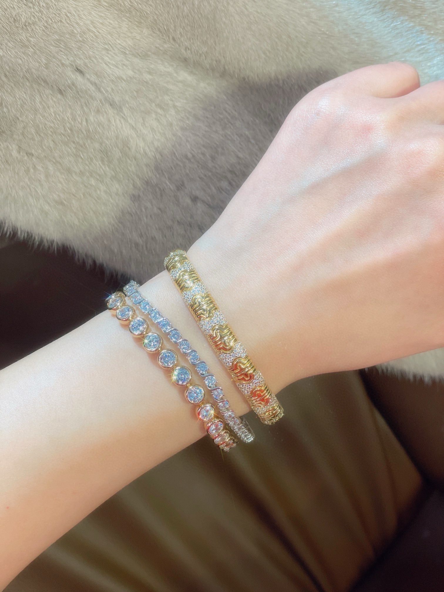 Spiga Sparkling Diamond Stretch Cuff Bracelet - floysun