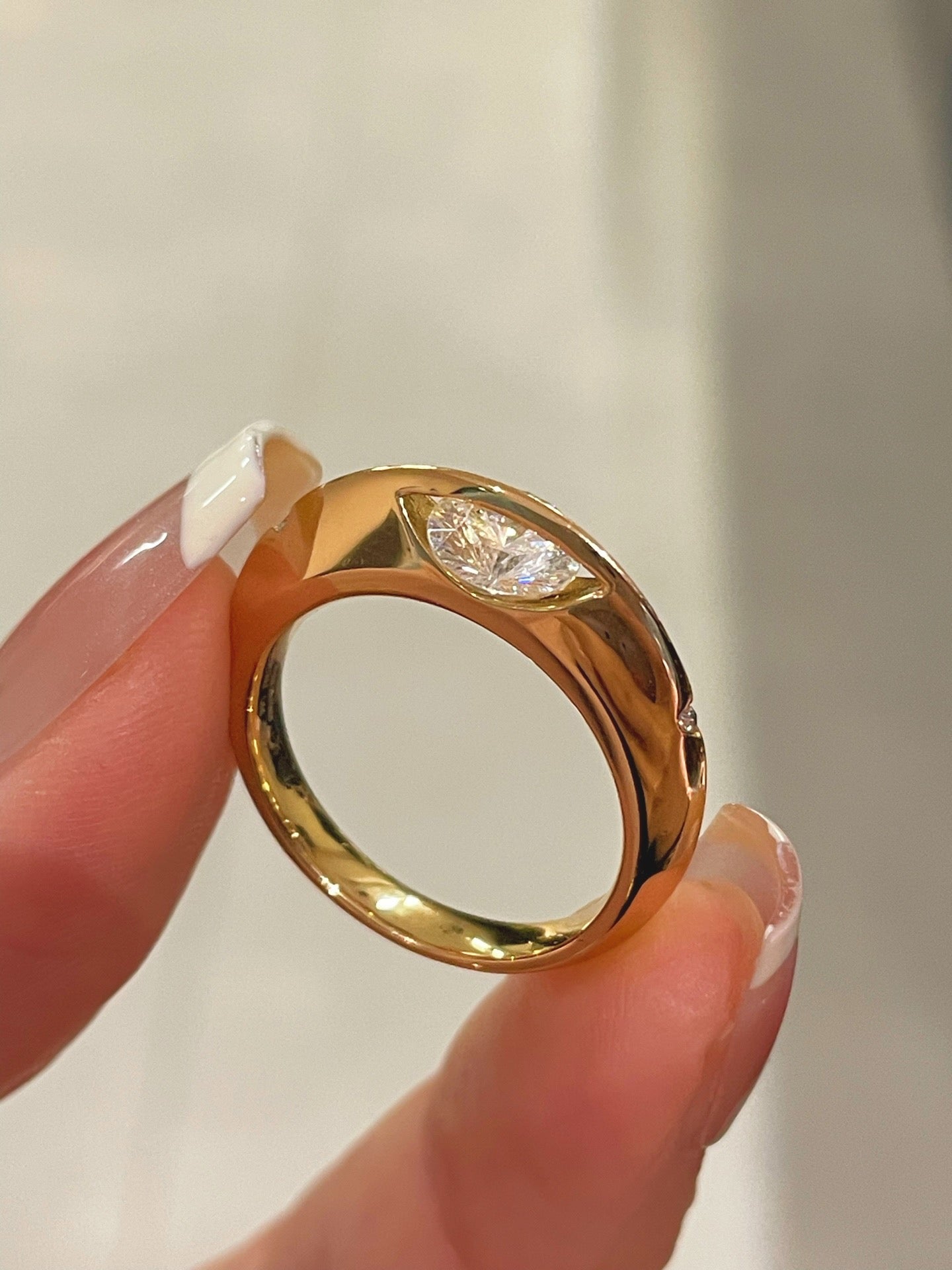 Spinning Star UFO Ring - floysun