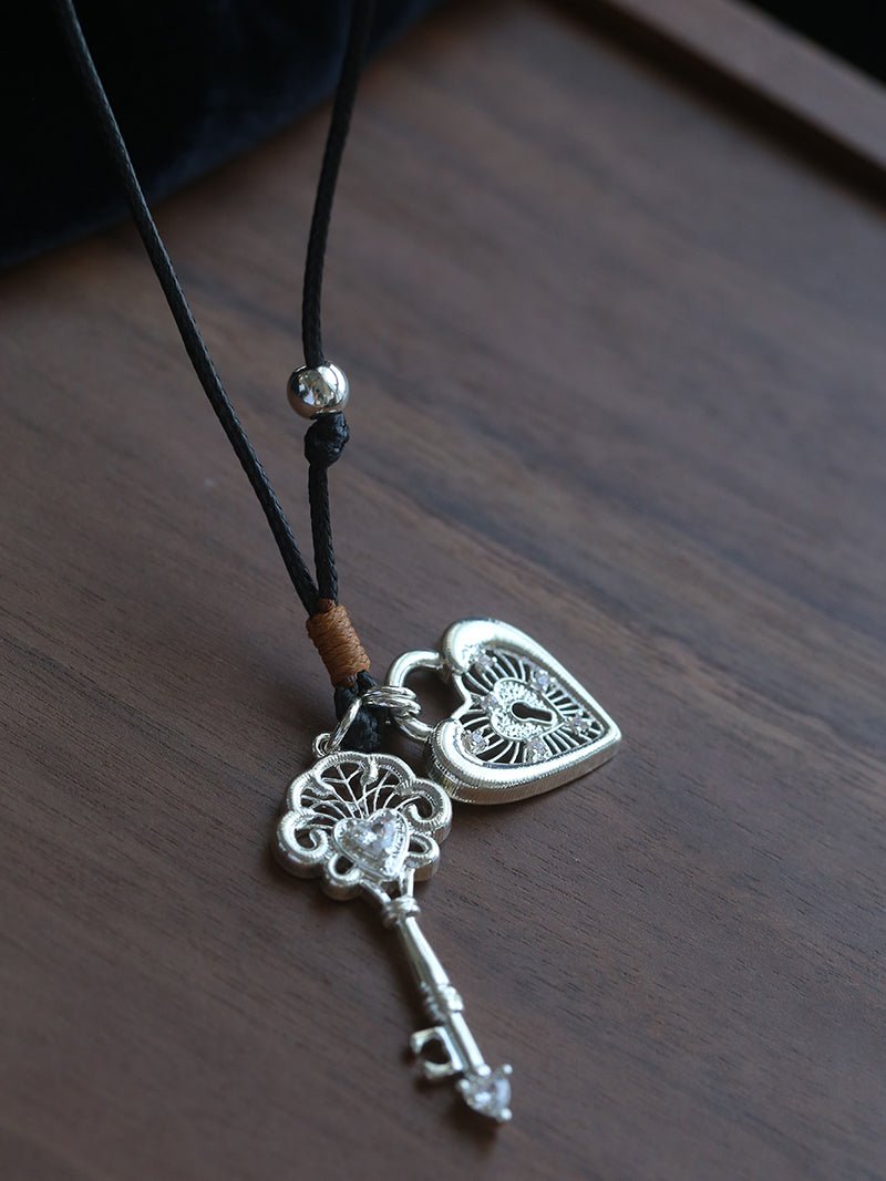 Spring Lace Key & Heart Lock Necklace With Zirconia Accents - floysun