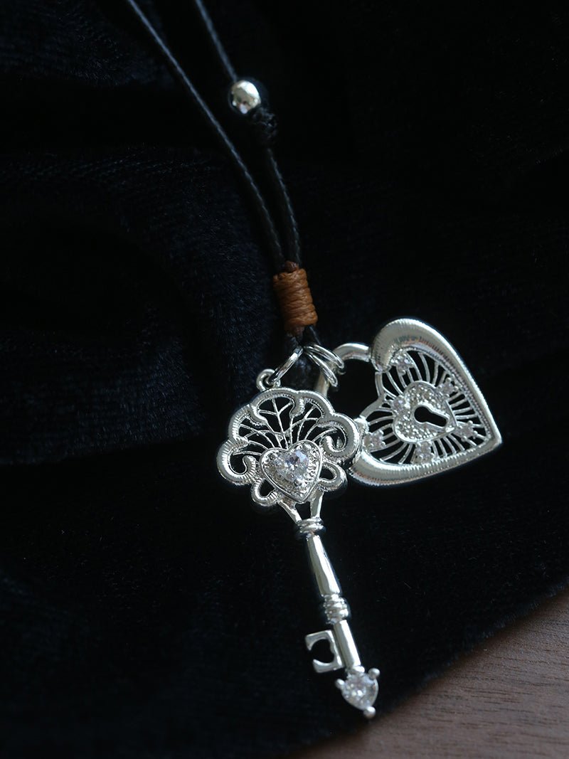 Spring Lace Key & Heart Lock Necklace With Zirconia Accents - floysun
