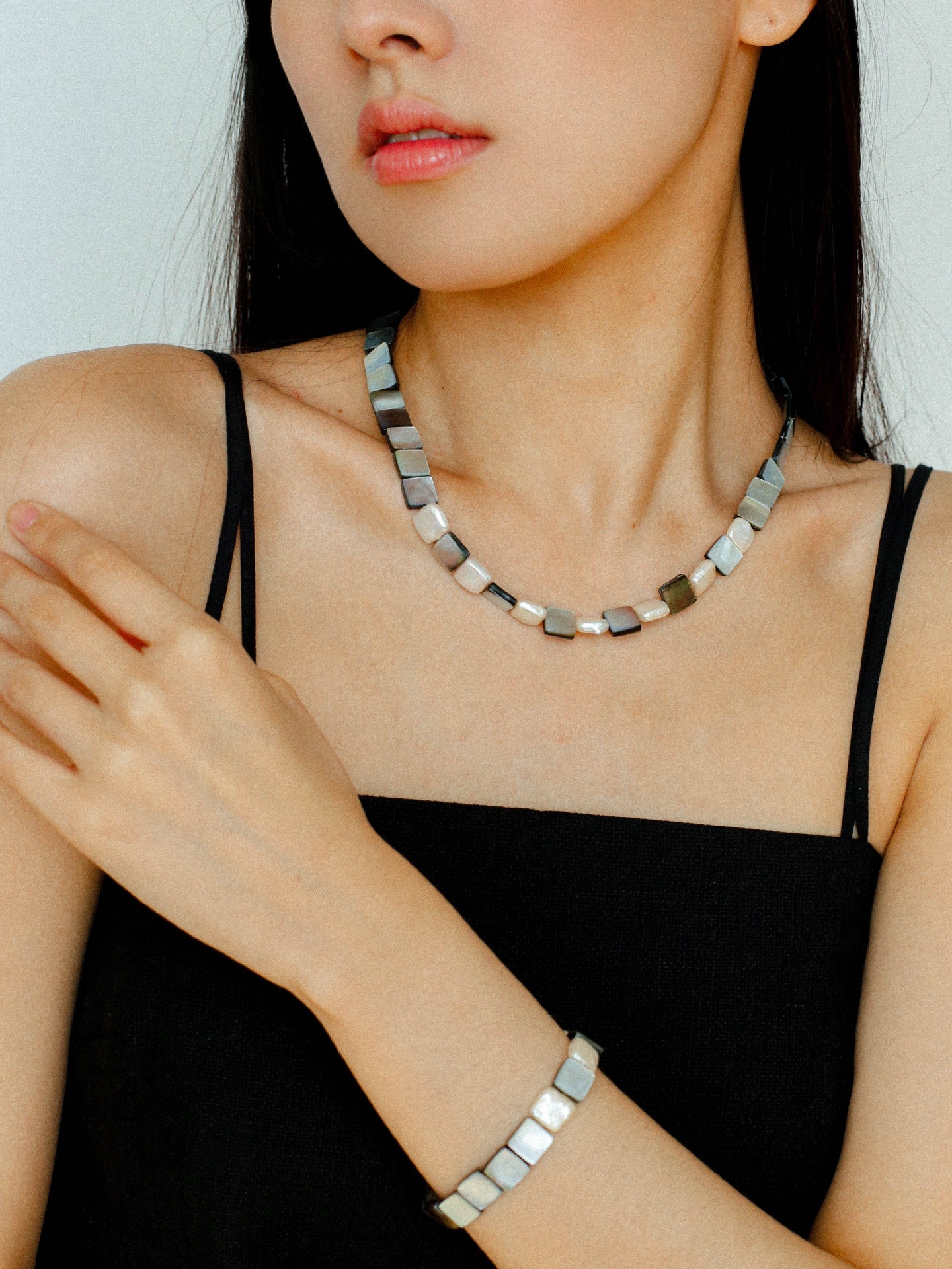 Square Grey Mother - of - pearl & Baroque Pearl Beaded Bracelet - floysun