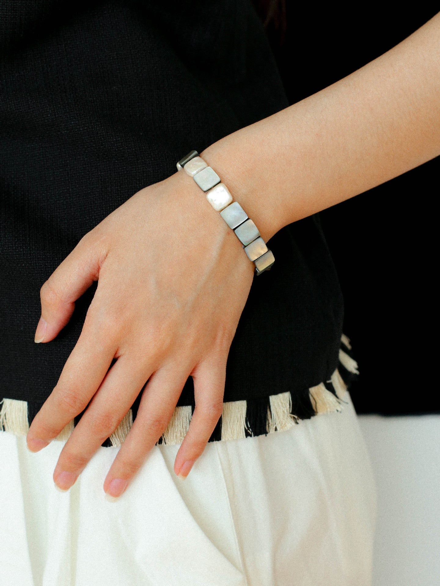 Square Grey Mother - of - pearl & Baroque Pearl Beaded Bracelet - floysun