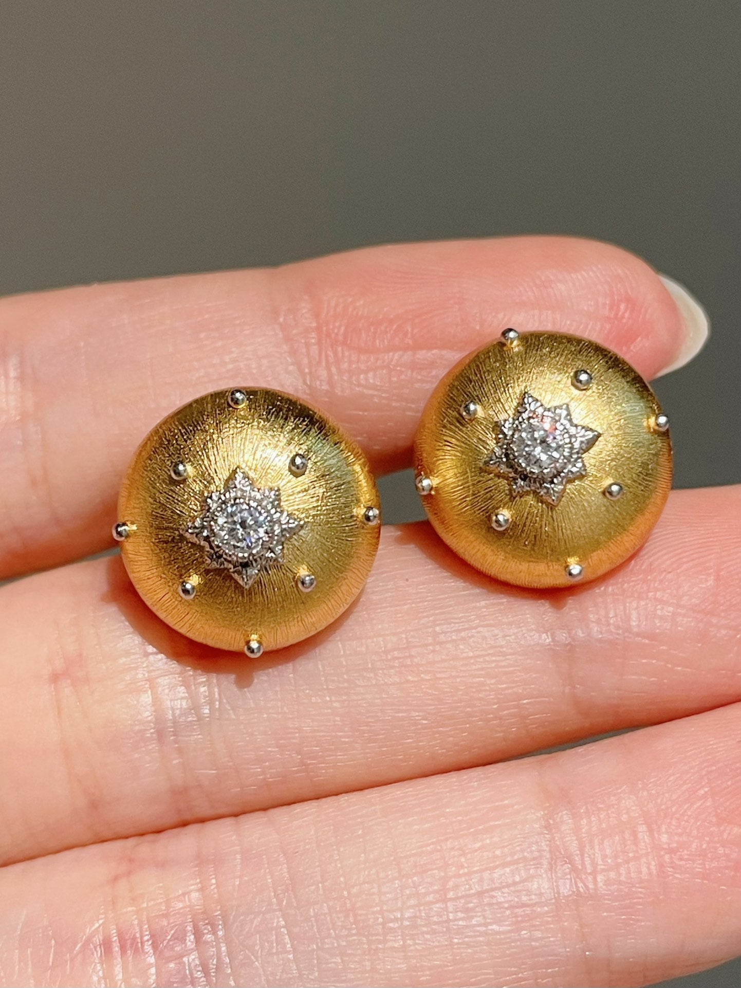 Stella Octo Vintage Stud Earrings - floysun