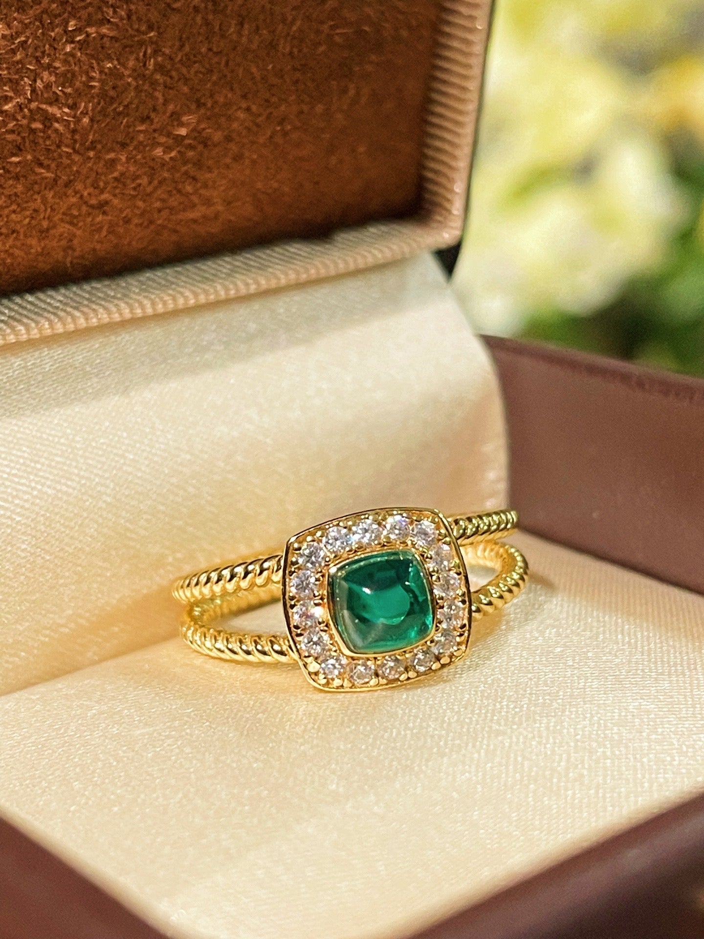 Sugar Tower Emerald K Gold Ring - floysun