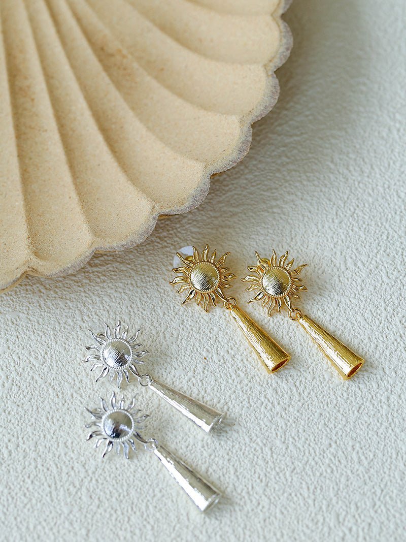 Sunrise Gleam – Brushed Metal Tassel Earrings - Gold - floysun
