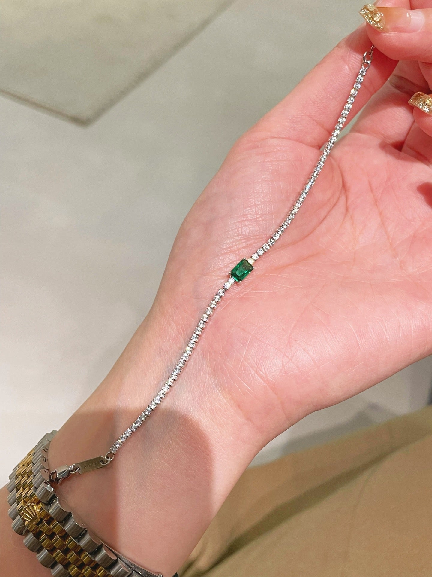 T - Cut Emerald Sparkle Bracelet - floysun
