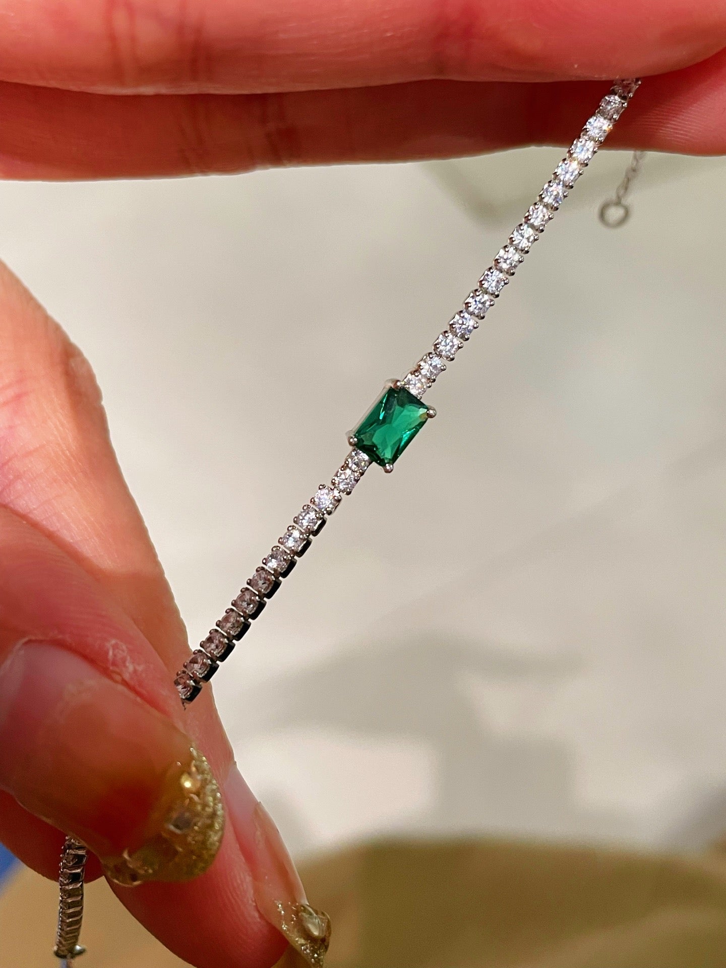 T - Cut Emerald Sparkle Bracelet - floysun