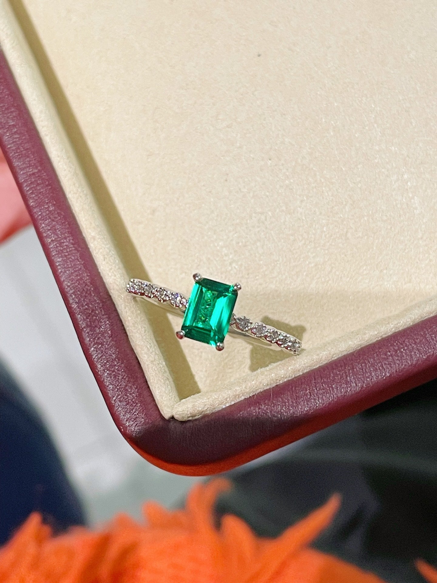 T - Cut Emerald Sugar Cube Solitaire Ring - floysun