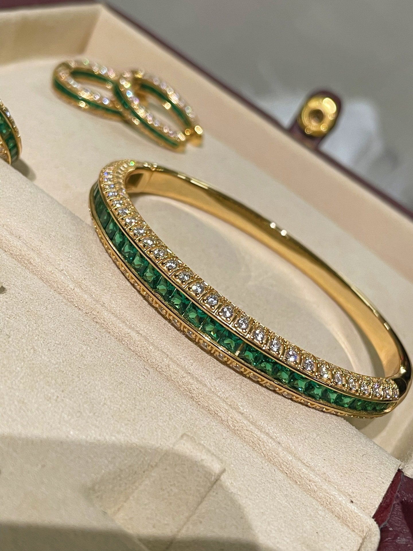 T - Square Full Diamond Emerald Bangle - floysun