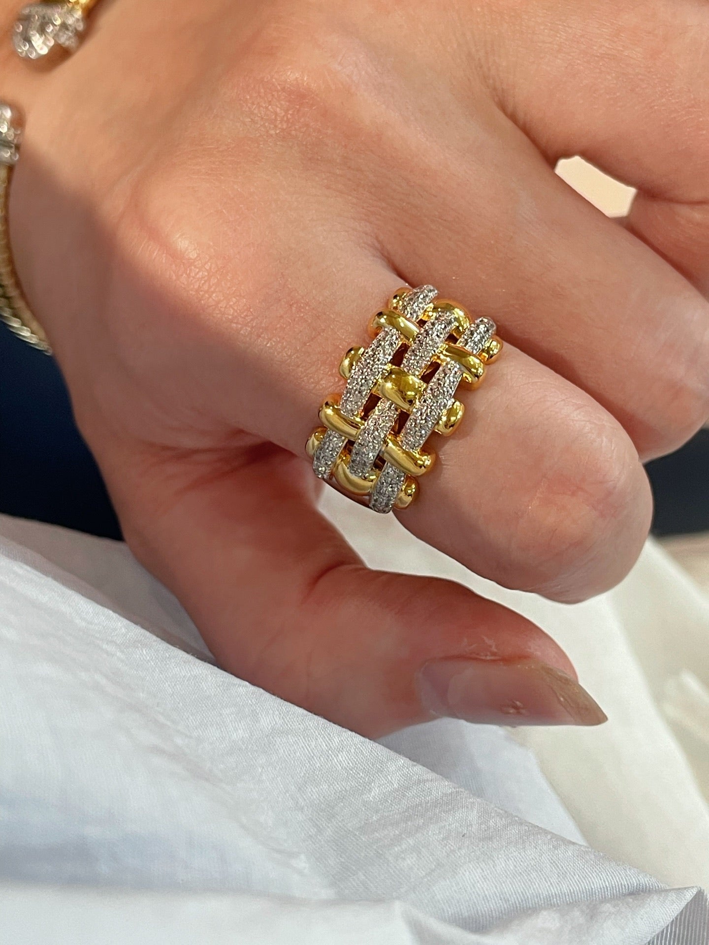 Two - Tone Checkered Pavé Wide Ring - floysun