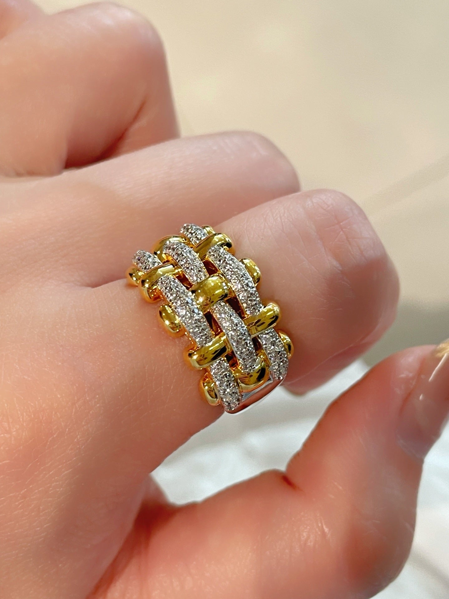 Two - Tone Checkered Pavé Wide Ring - floysun