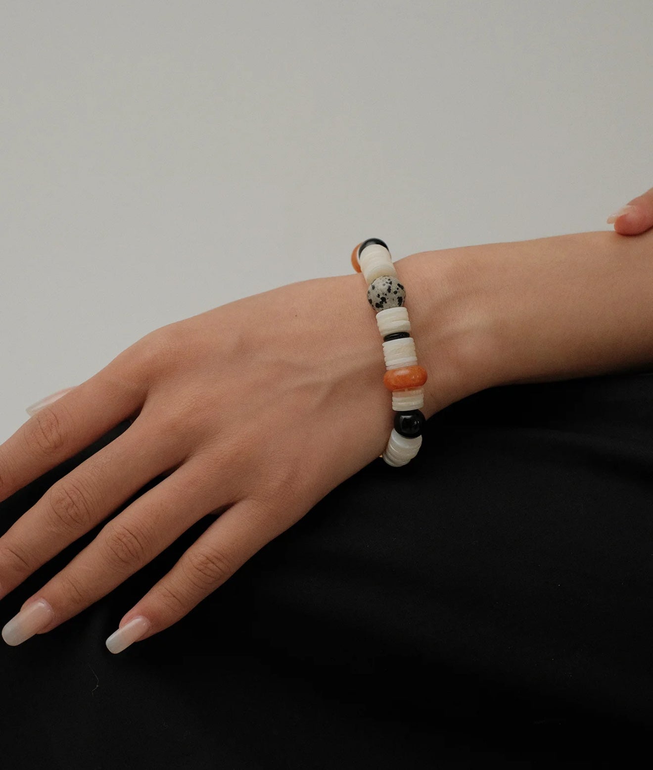 Vacation Vibes Natural Shell and Multi - Stone Beaded Bracelet - floysun