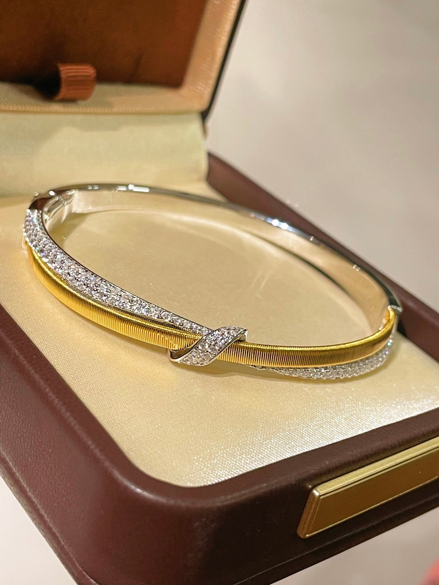 Vintage Brushed Cross Knot Bangle - floysun