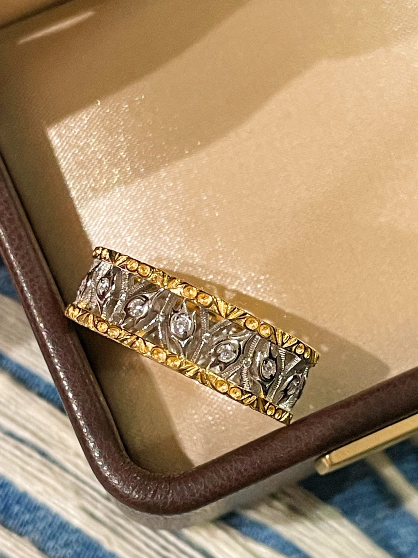 Vintage Carved Leaf Two - Tone Ring - floysun