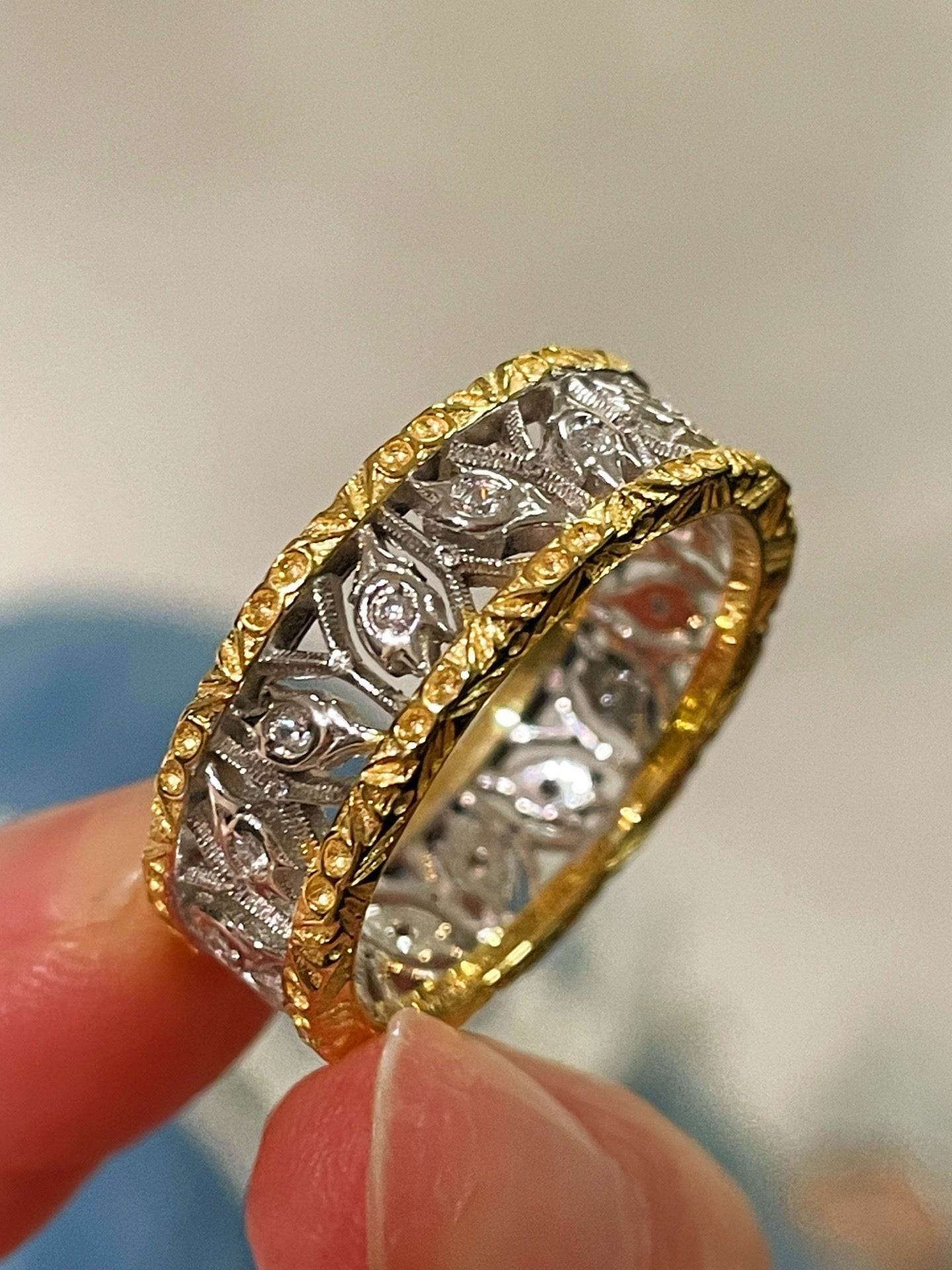 Vintage Carved Leaf Two - Tone Ring - floysun