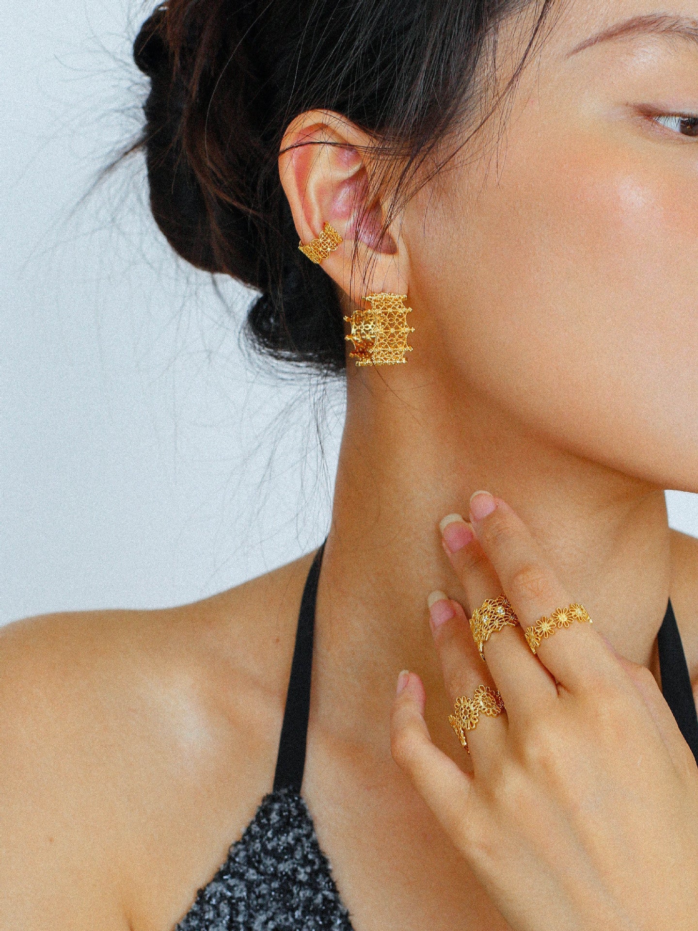 Vintage Chic Lace Huggie Earrings - floysun