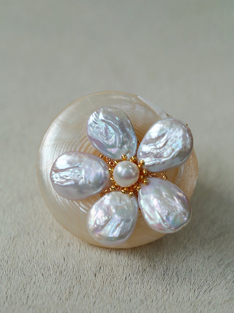 Vintage Freshwater Baroque Pearl Flower Brooch - floysun