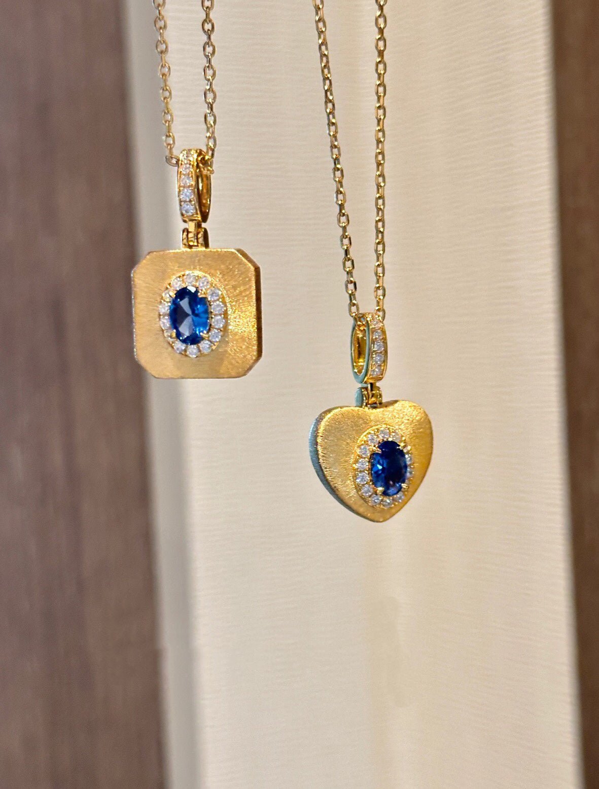 Vintage Gleam Square Pendant Necklace - floysun