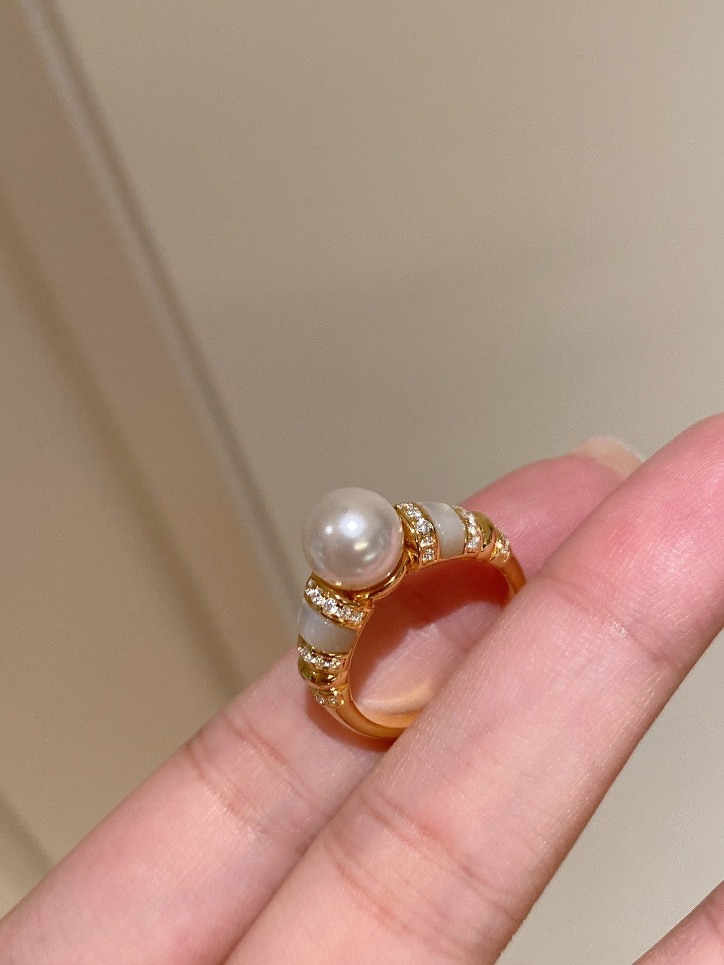 Vintage Mother - of - Pearl Pearl Elegance Pavé Ring - floysun