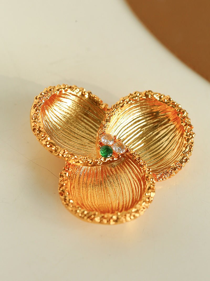 Vintage Palace Three - petal Flower Brooch - floysun