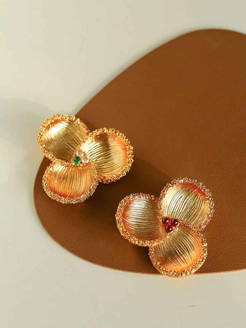 Vintage Palace Three - petal Flower Brooch - floysun