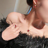 Vintage Regal Ruby Cabochon Pendant Necklace - floysun