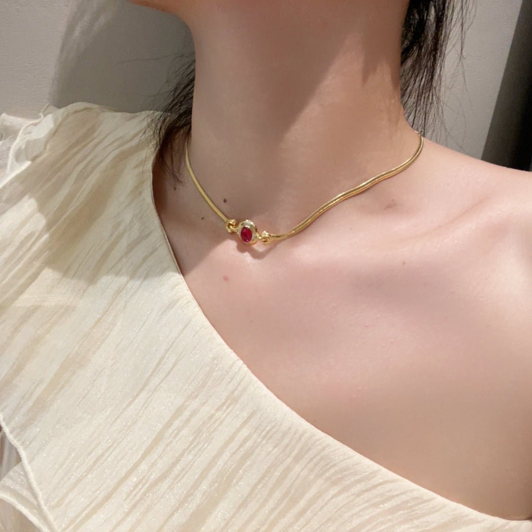 Vintage Regal Ruby Cabochon Snake Chain Necklace - floysun