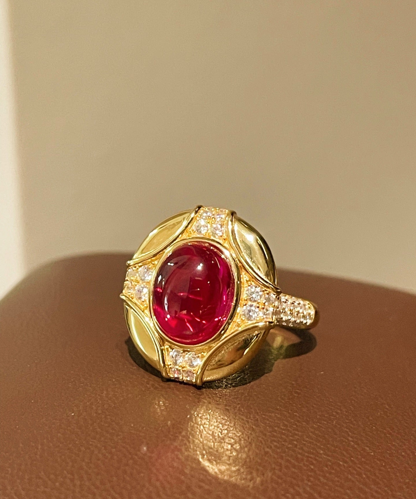 Vintage Ruby Cabochon Ring - floysun