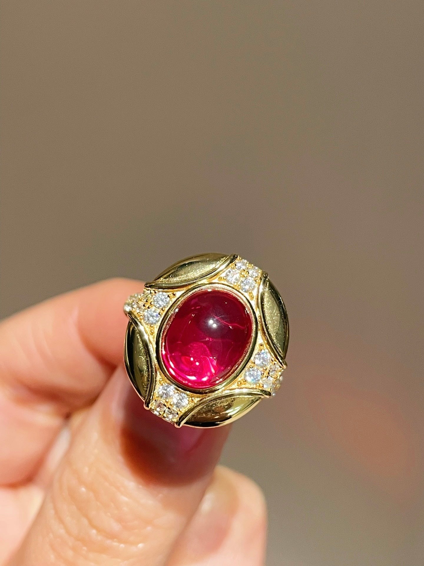 Vintage Ruby Cabochon Ring - floysun