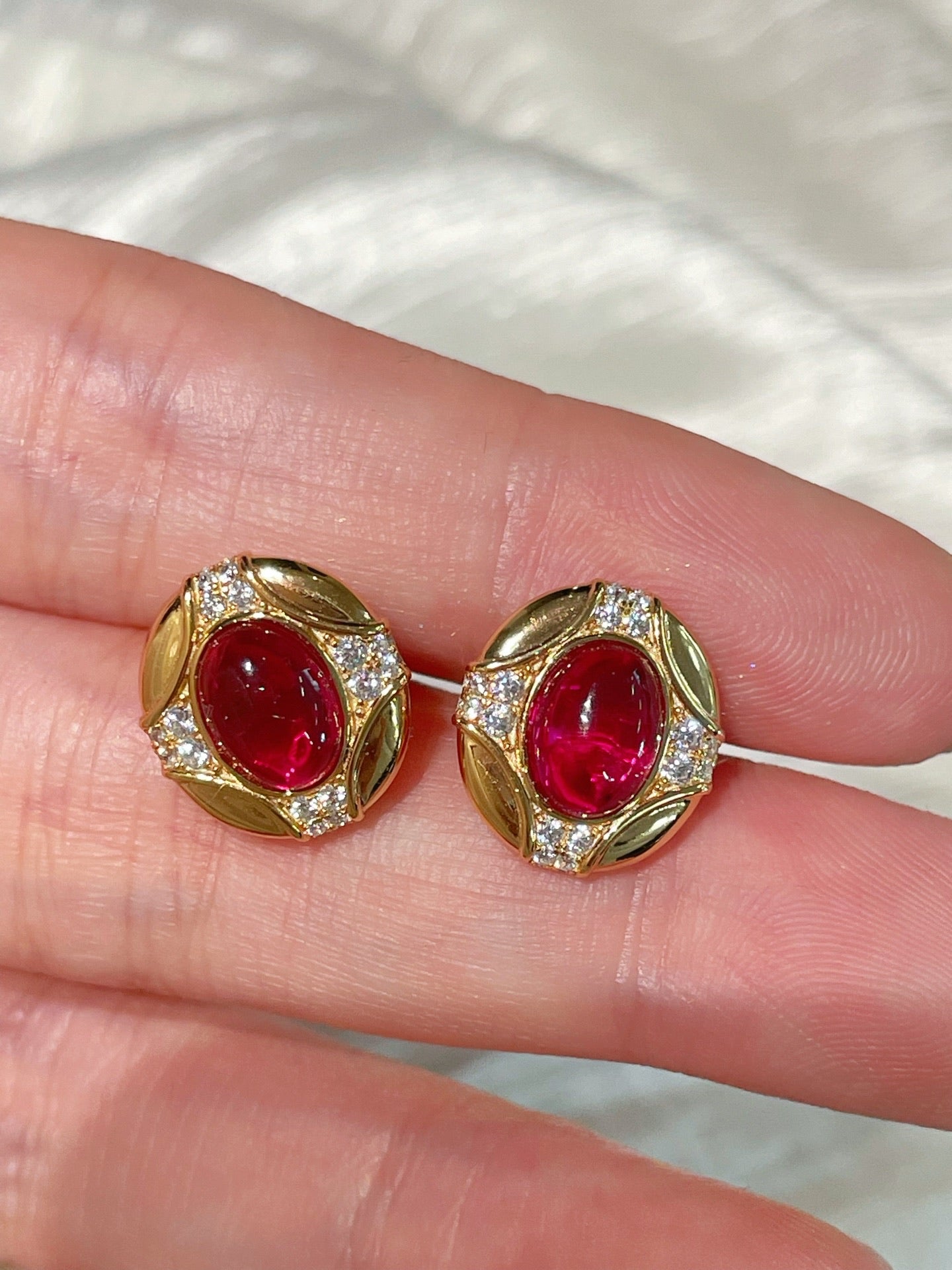 Vintage Ruby Royale Set – Stud Earrings - floysun