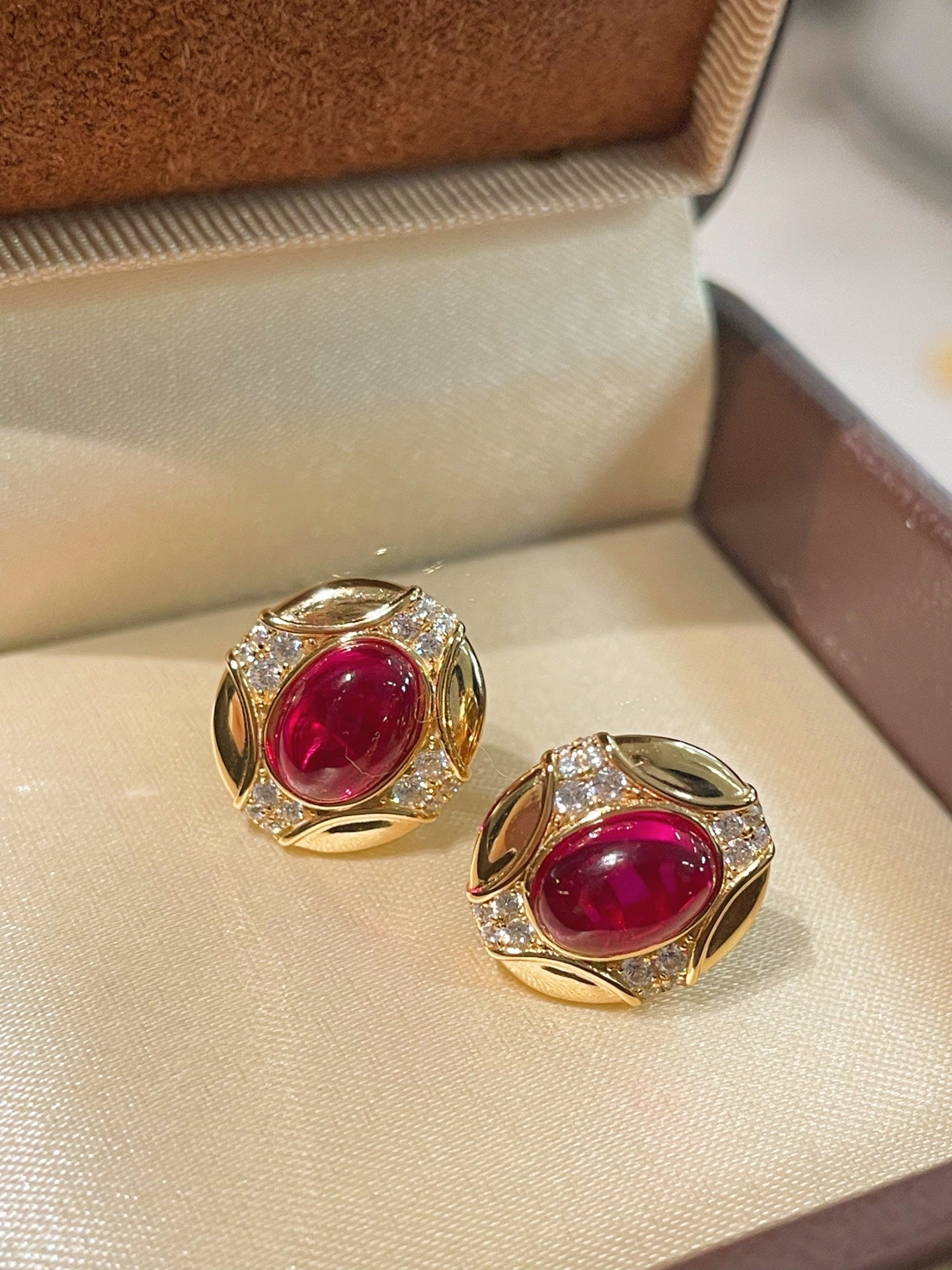 Vintage Ruby Royale Set – Stud Earrings - floysun