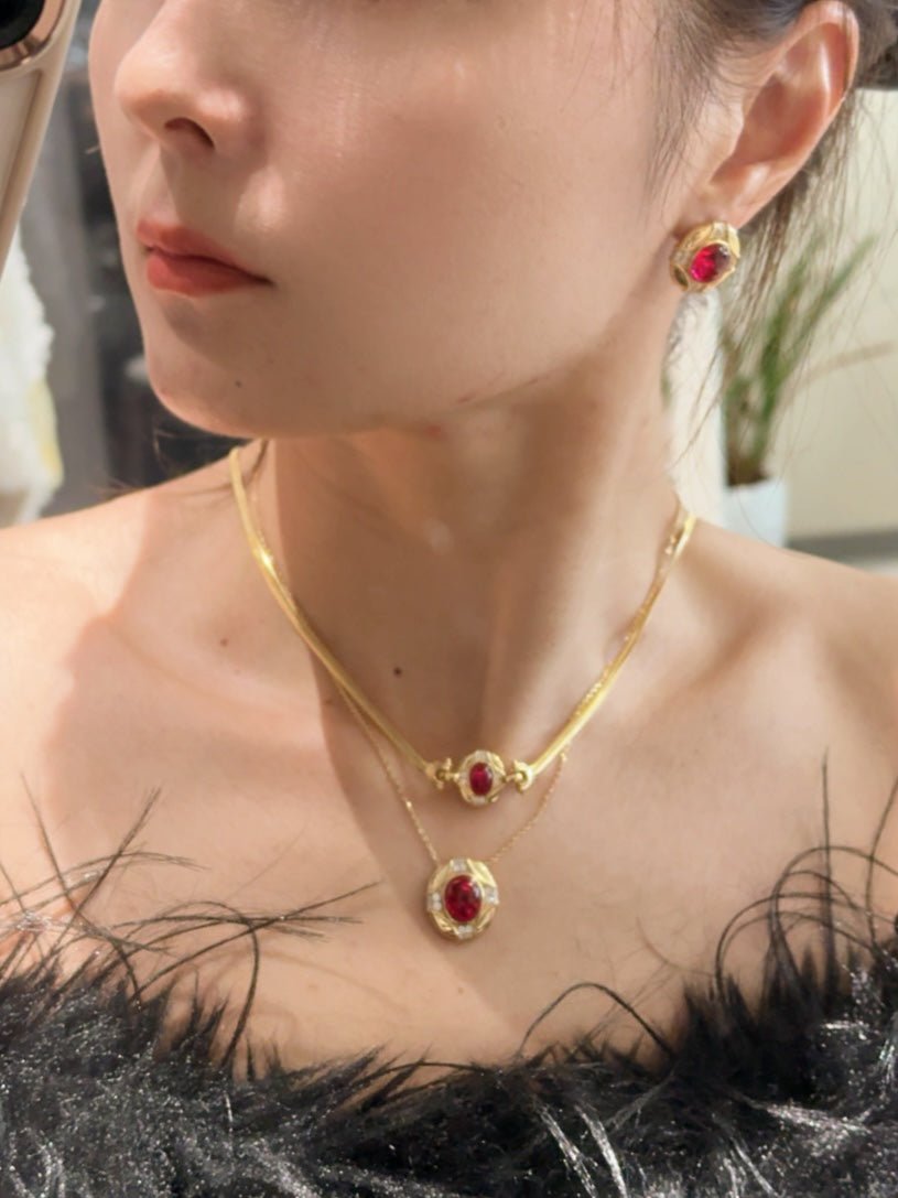Vintage Ruby Royale Set – Stud Earrings - floysun