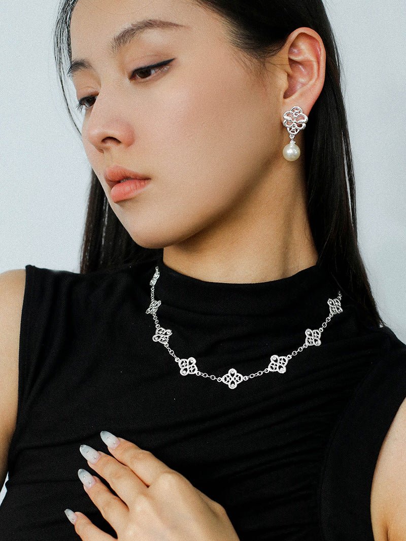 Whisper of Lace Embroidered Floral Necklace - Silver - floysun