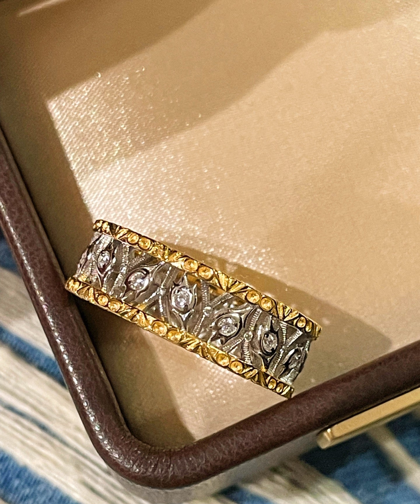 Vintage Carved Leaf Two-Tone Ring