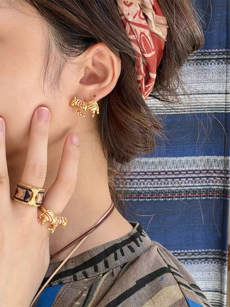 Zebra Enamel Stud Earrings - floysun