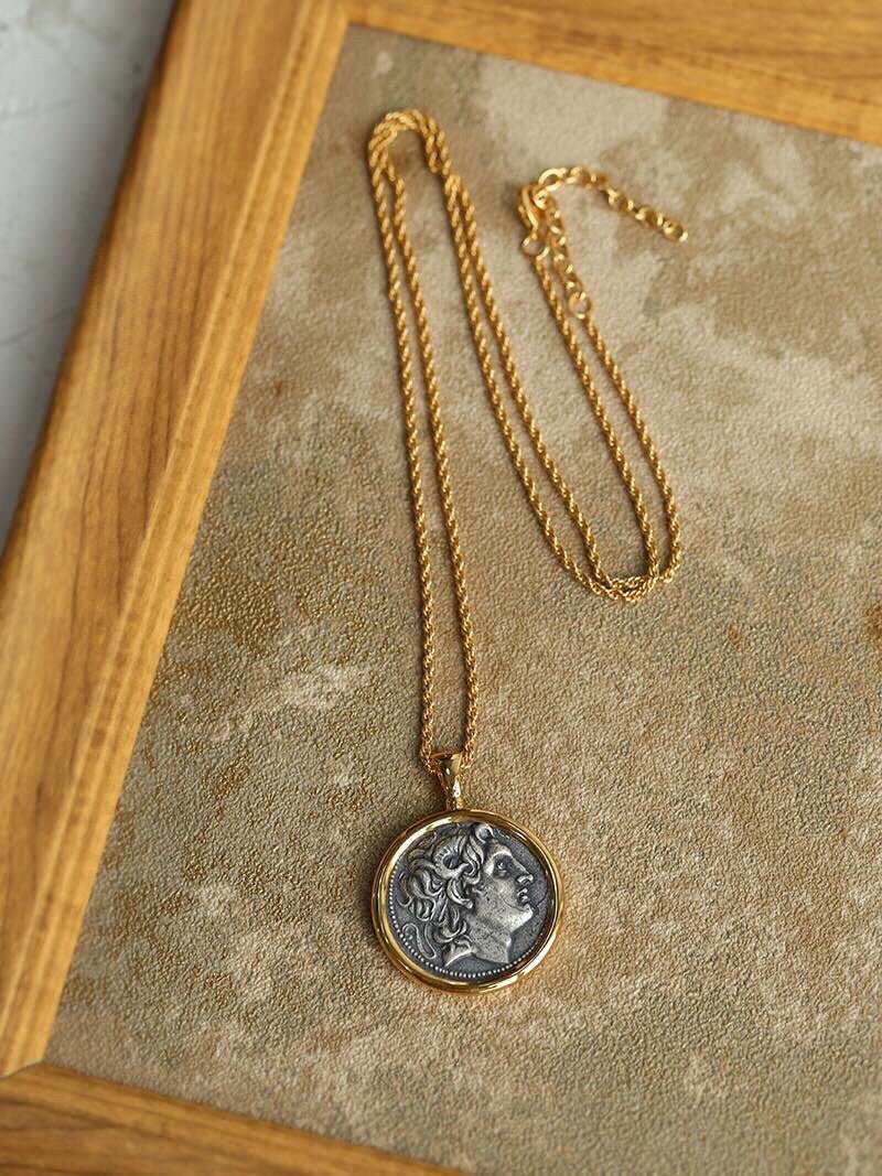 Classic Alexander Silver Coin Plus Necklace - floysun
