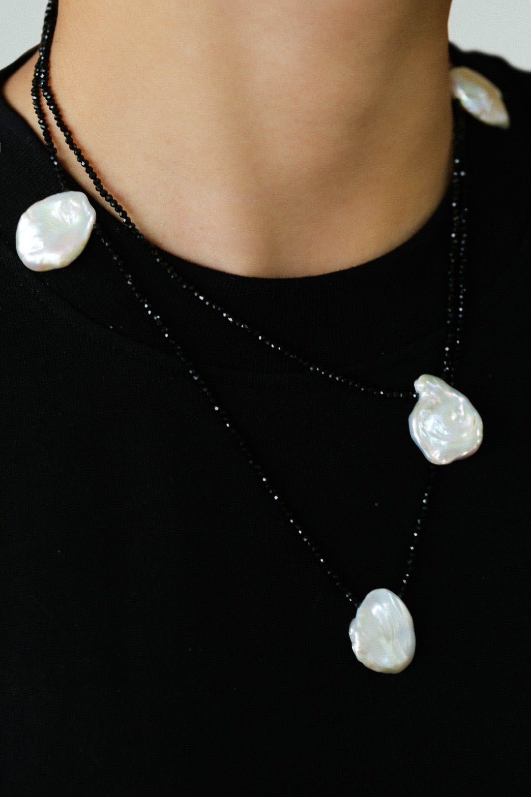 Five Large Petal Baroque Pearls Black Spinel Necklace - floysun