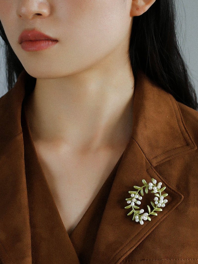 Peach Blossom Wreath Brooch (Pre-sale arrives within 7 days) - floysun