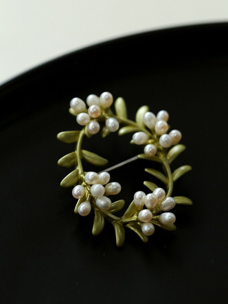 Peach Blossom Wreath Brooch (Pre-sale arrives within 7 days) - floysun