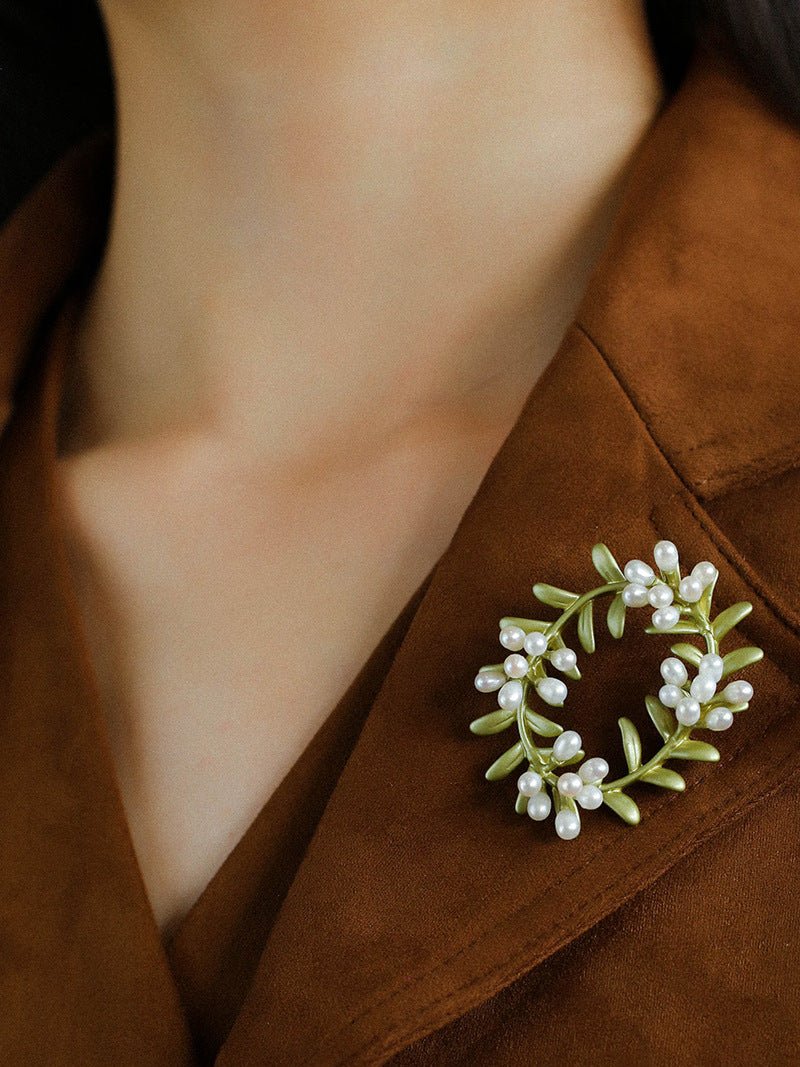 Peach Blossom Wreath Brooch (Pre-sale arrives within 7 days) - floysun