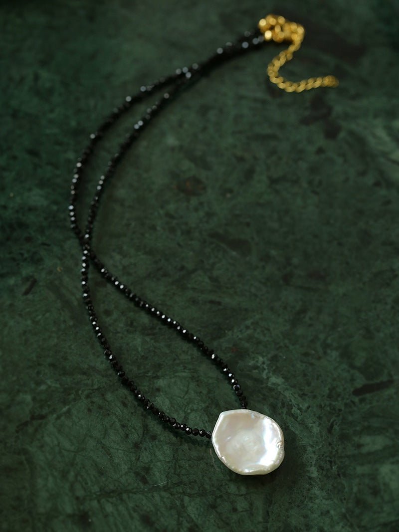 Single Large Petal Baroque Pearl Black Spinel Necklace - floysun