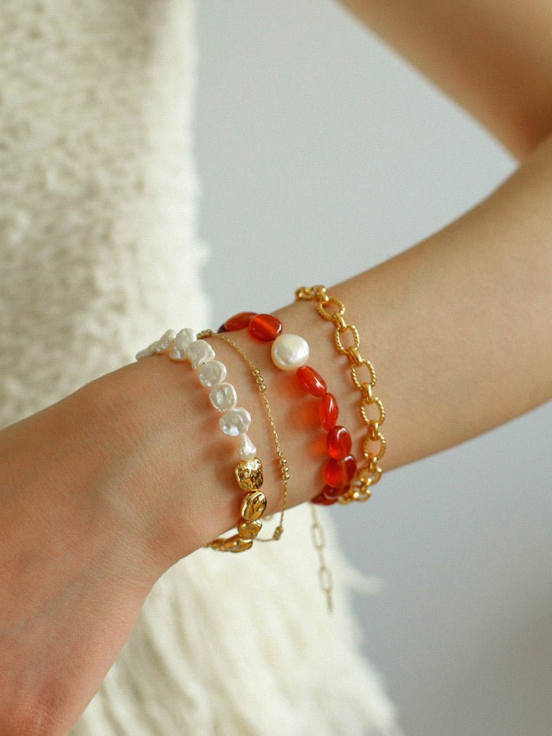 Timeless Elegance: Red Agate and Baroque Pearl Bracelet - floysun