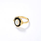 Anello Vintage Elegante con Smalto e Opale